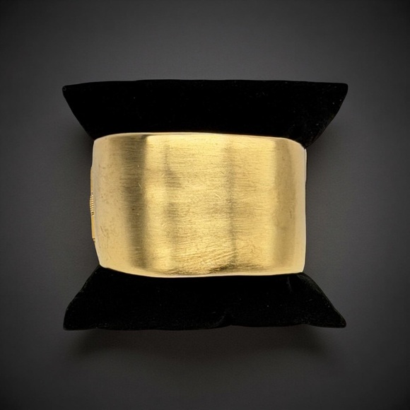 Vintage Signed Kenneth Lane Matte Gold Wide Hinged Cuff Bracelet KJL 1.5”x 6.5” - Picture 15 of 16